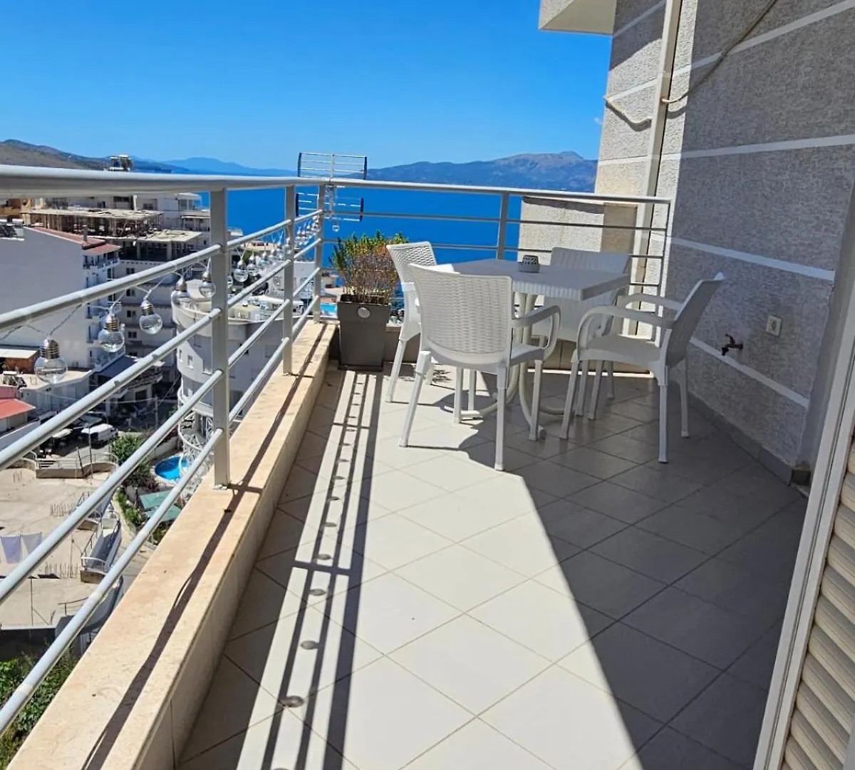 Pearl Sea View Apartment Sarandë